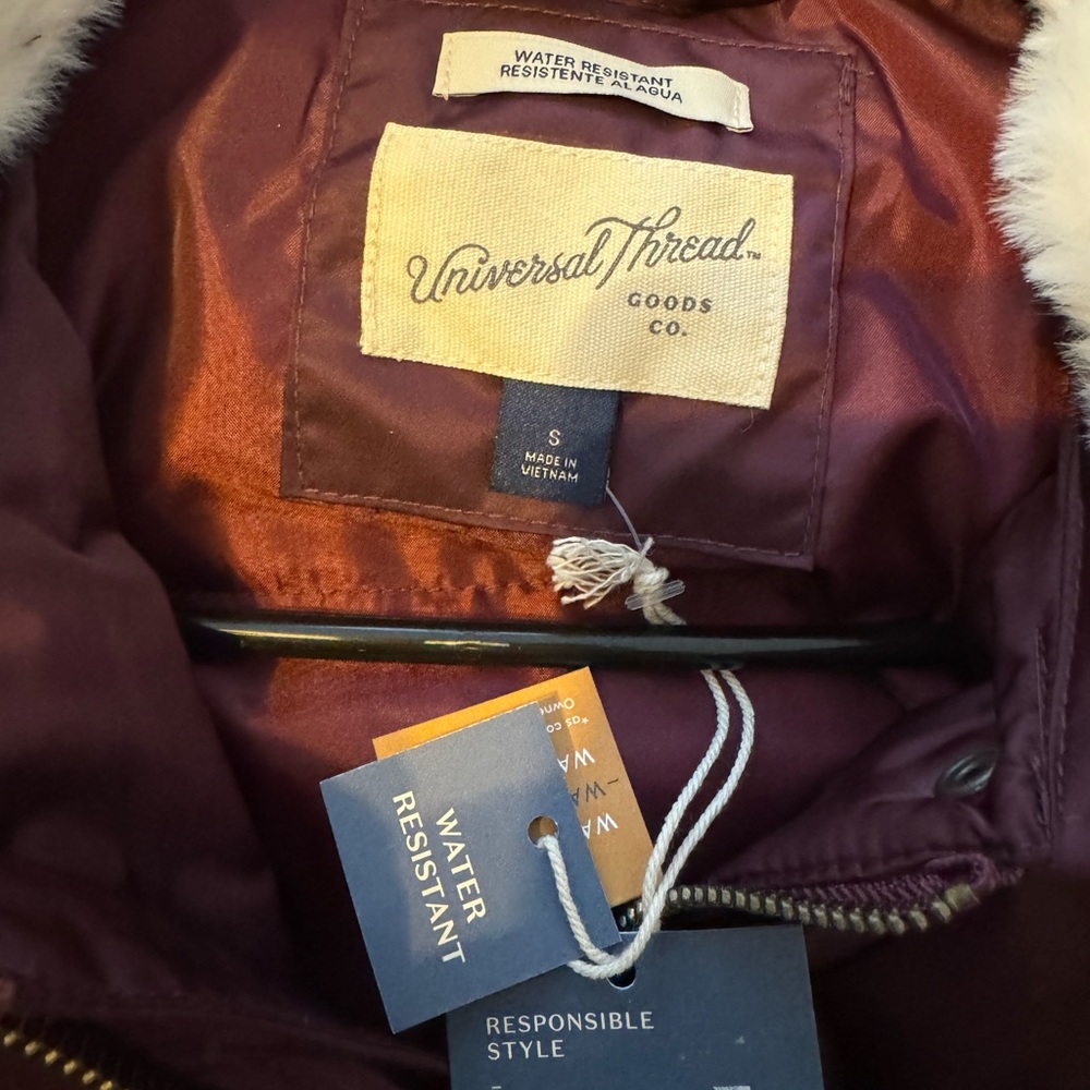 Women’s Jacket - Picture 3 of 3